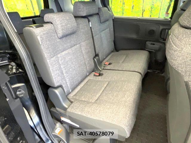 Toyota SIENTA 2024-10 7728707-8