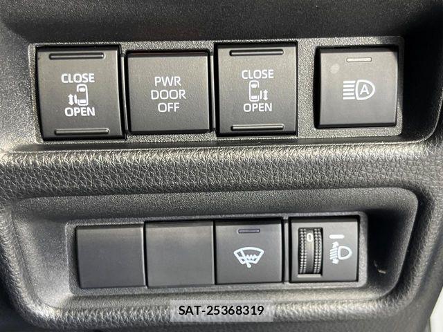 Toyota SIENTA 2025-03 7728718-2