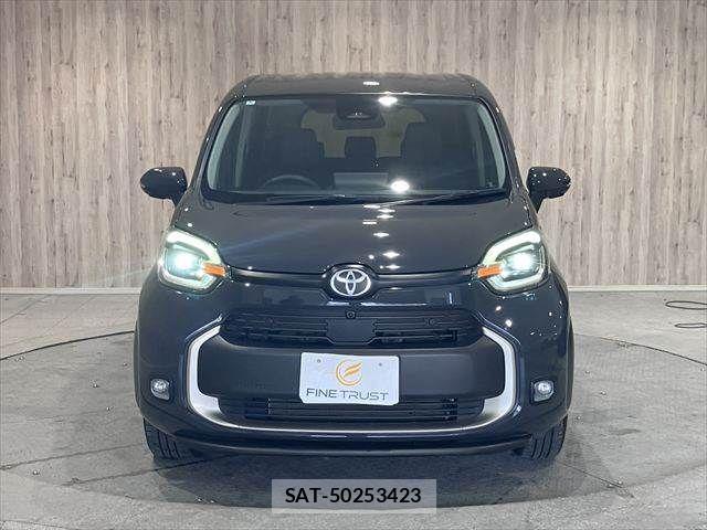 Toyota SIENTA 2022-12 7789172-16