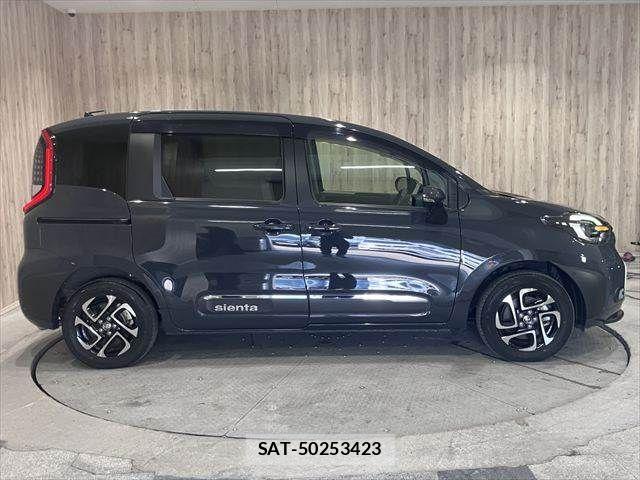 Toyota SIENTA 2022-12 7789172-18