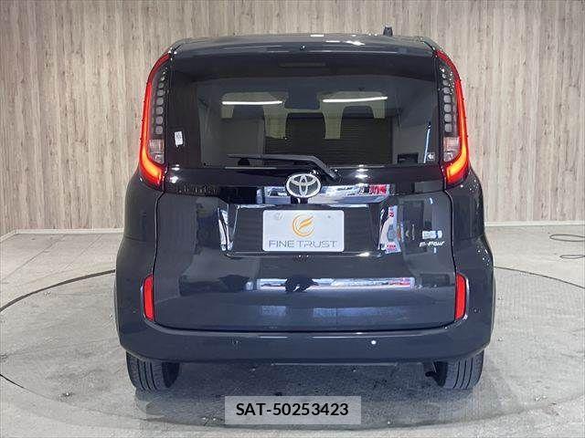 Toyota SIENTA 2022-12 7789172-20
