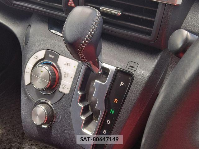 Toyota SIENTA 2021-03 7879461-22
