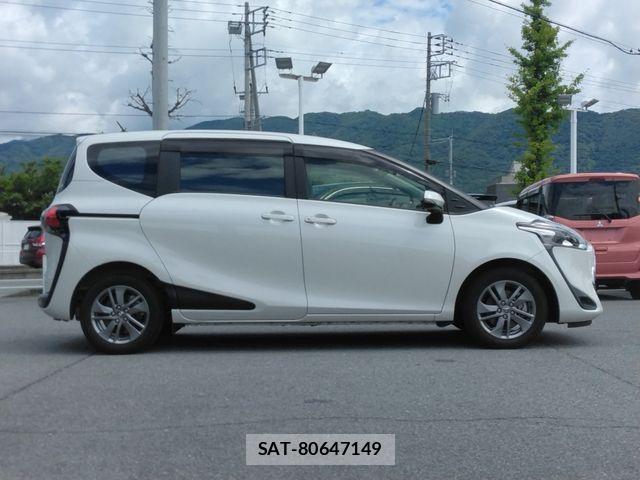 Toyota SIENTA 2021-03 7879461-3