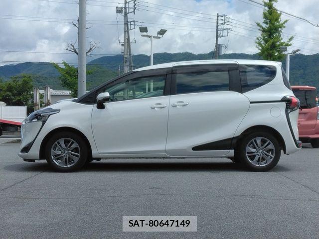 Toyota SIENTA 2021-03 7879461-4