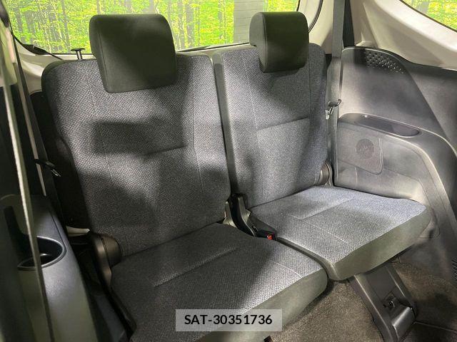 Toyota SIENTA 2015-10 7879467-9
