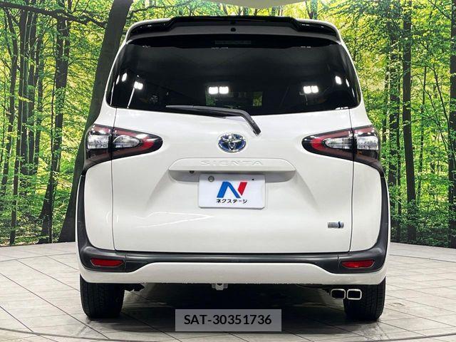 Toyota SIENTA 2015-10 7879467-15