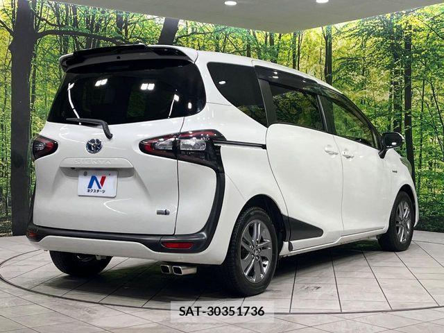 Toyota SIENTA 2015-10 7879467-17