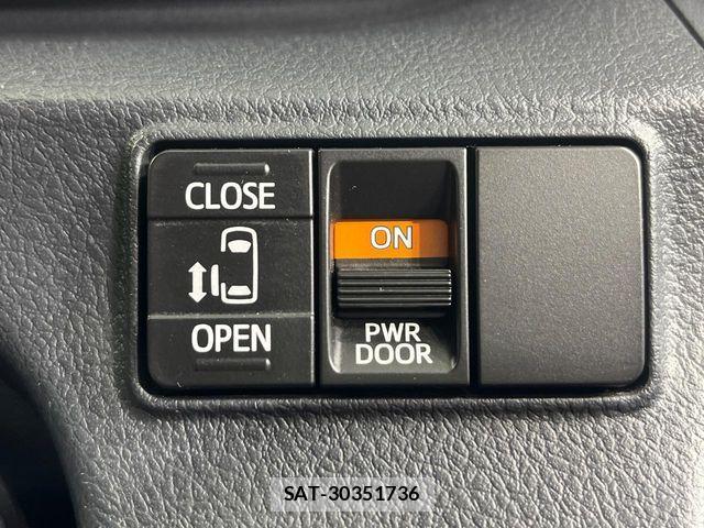 Toyota SIENTA 2015-10 7879467-4