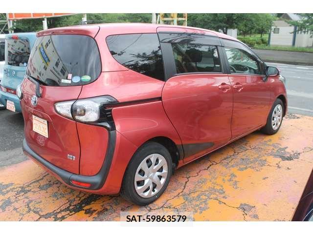 Toyota SIENTA 2017-07 7879464-13