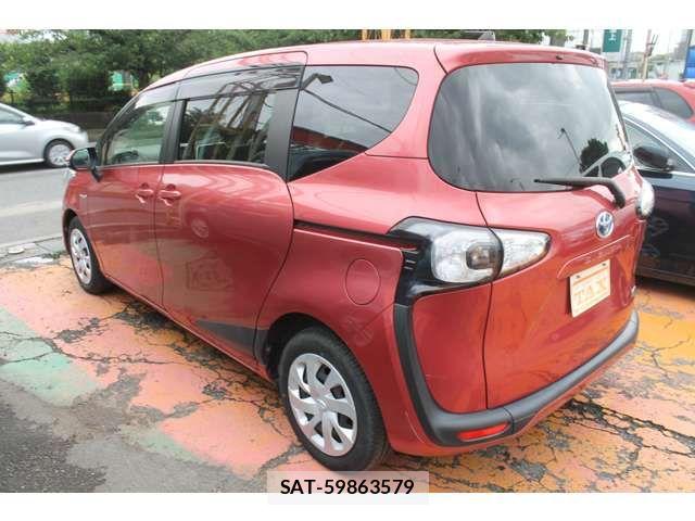 Toyota SIENTA 2017-07 7879464-14