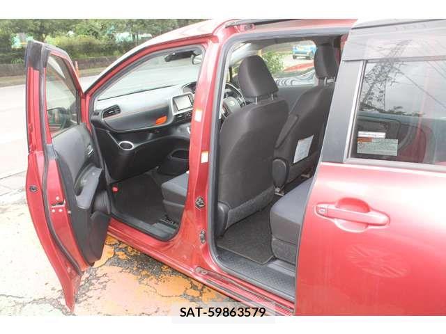Toyota SIENTA 2017-07 7879464-4