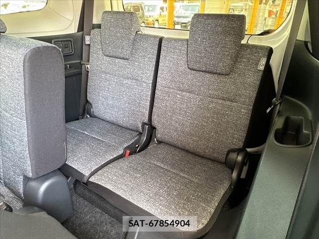 Toyota SIENTA 2022-11 7879457-19