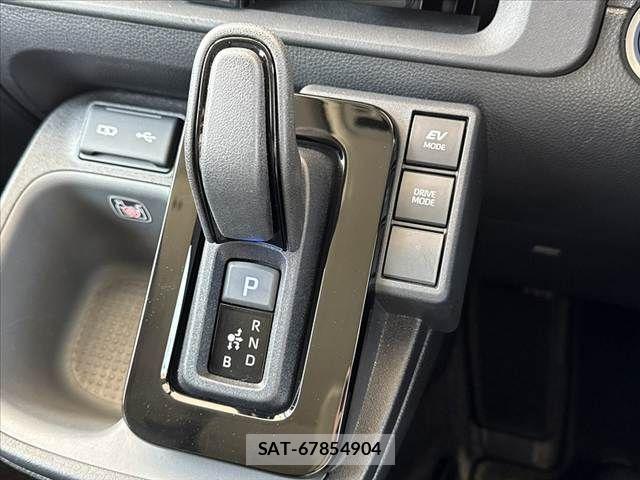 Toyota SIENTA 2022-11 7879457-26