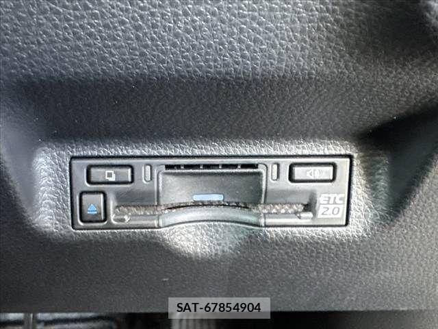 Toyota SIENTA 2022-11 7879457-29