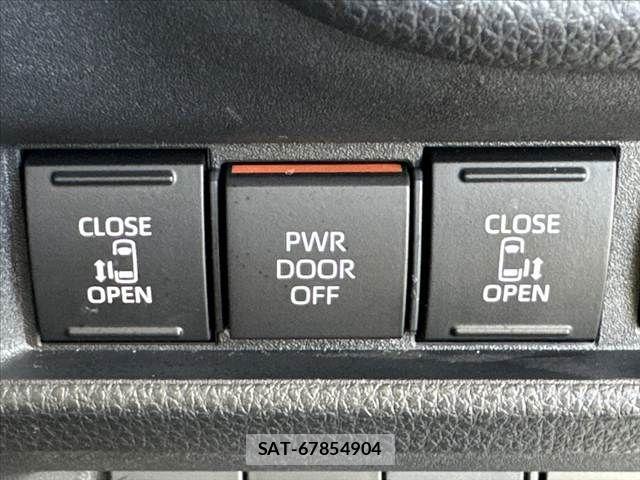 Toyota SIENTA 2022-11 7879457-5