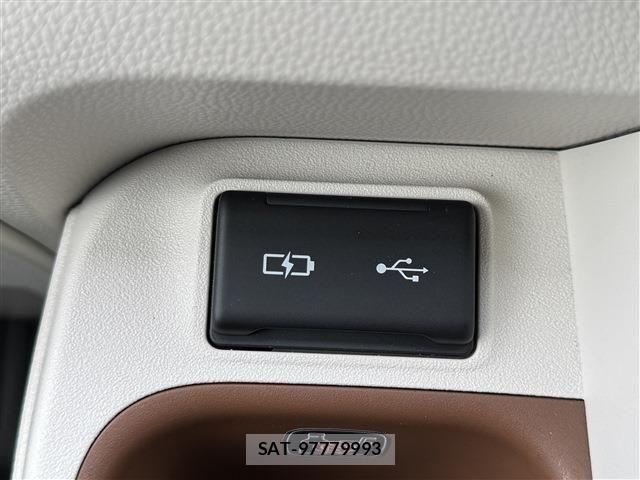 Toyota SIENTA 2025-02 7879445-27