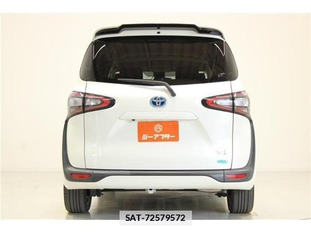 Toyota SIENTA 2016-07 7879462-11