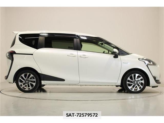 Toyota SIENTA 2016-07 7879462-13