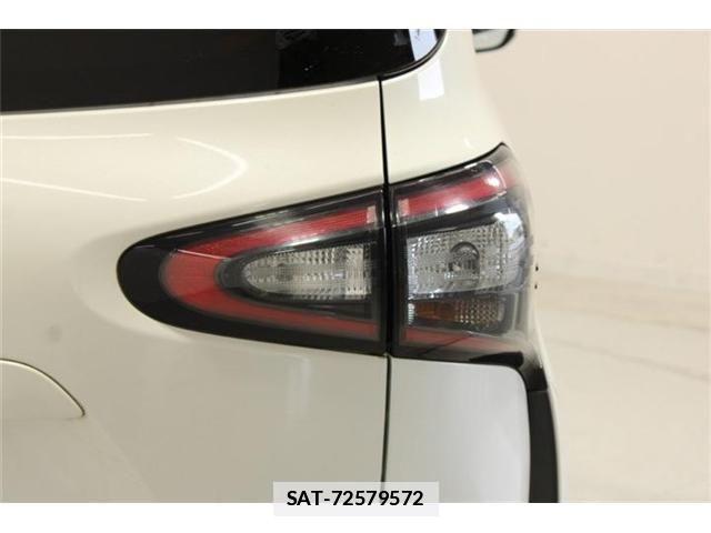 Toyota SIENTA 2016-07 7879462-18