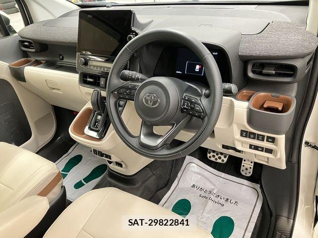 Toyota SIENTA 2023-06 7879458-23