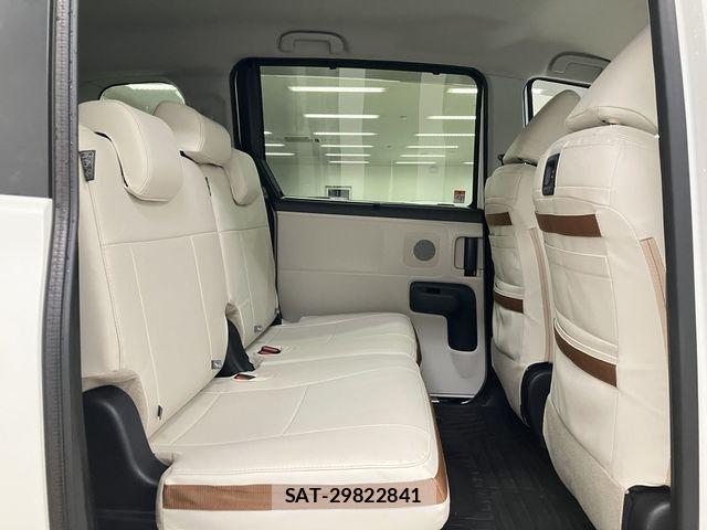 Toyota SIENTA 2023-06 7879458-24