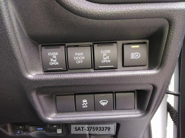 Toyota SIENTA 2025-08 7879454-10