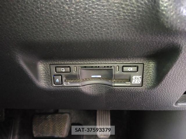 Toyota SIENTA 2025-08 7879454-11