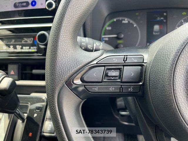 Toyota SIENTA 2022-10 7879460-17