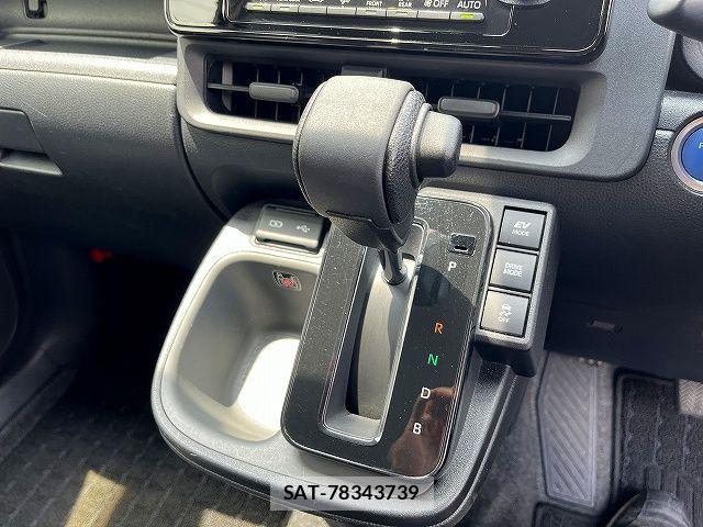 Toyota SIENTA 2022-10 7879460-19
