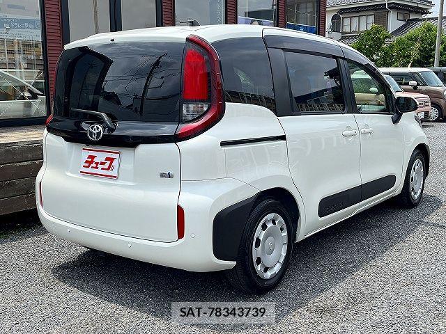 Toyota SIENTA 2022-10 7879460-2