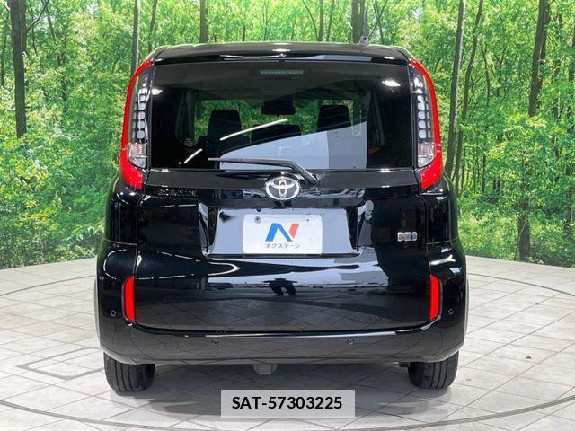 Toyota SIENTA 2023-11 7903396-16