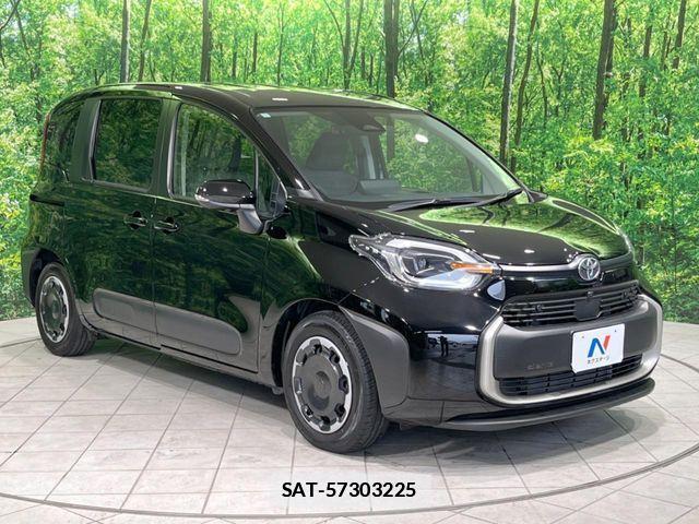 Toyota SIENTA 2023-11 7903396-17