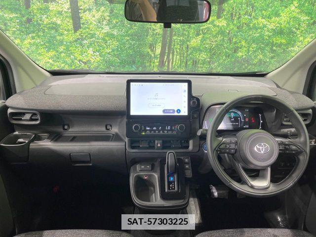 Toyota SIENTA 2023-11 7903396-1