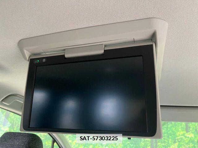 Toyota SIENTA 2023-11 7903396-2