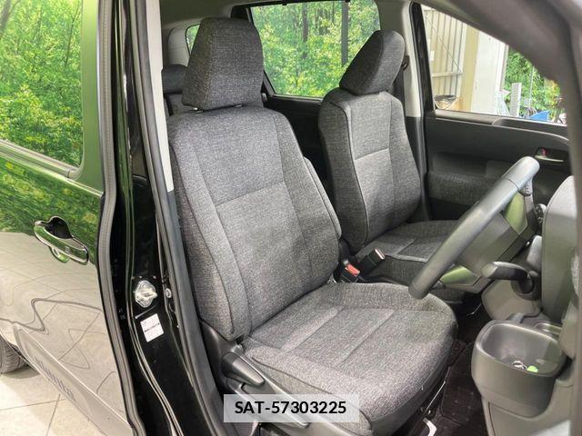 Toyota SIENTA 2023-11 7903396-8