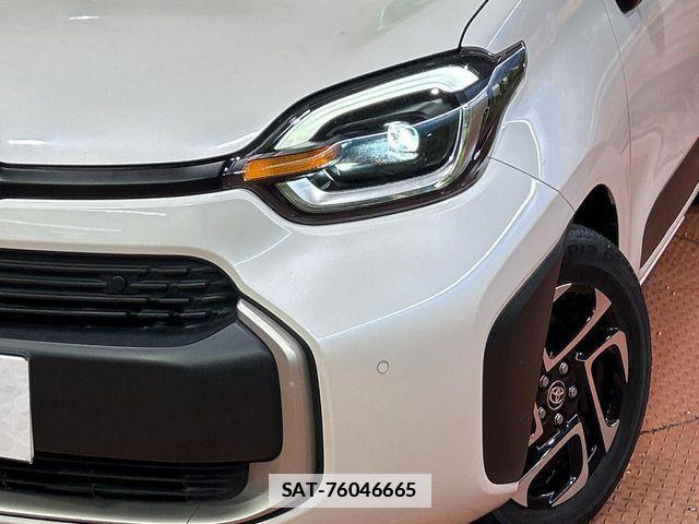 Toyota SIENTA 2022-09 7903395-11