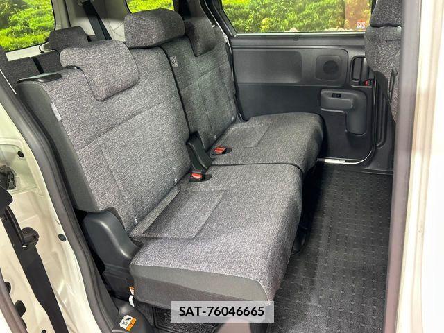 Toyota SIENTA 2022-09 7903395-7