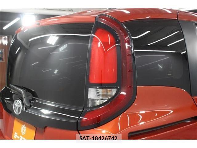 Toyota SIENTA 2025-05 7903397-16