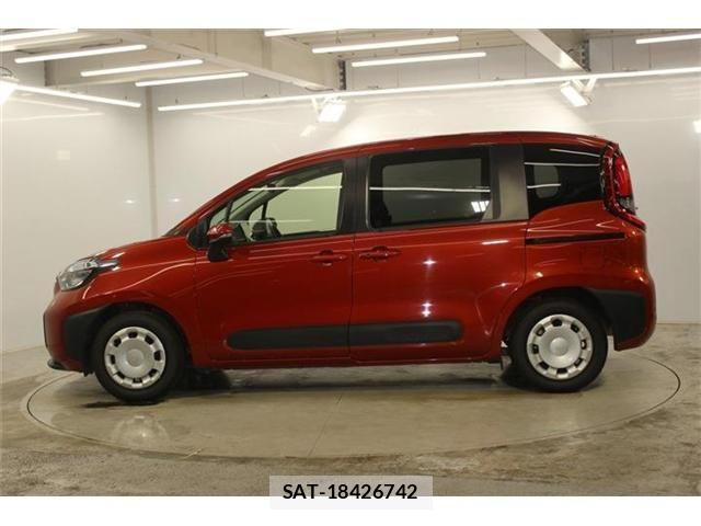 Toyota SIENTA 2025-05 7903397-7