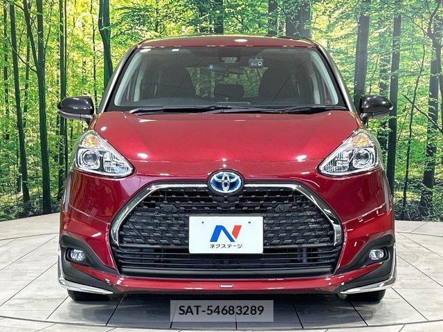 Toyota SIENTA 2021-11 7903398-14
