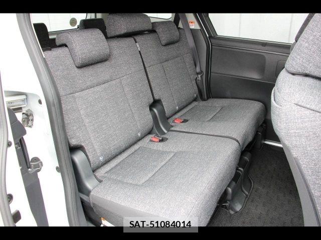Toyota SIENTA 2024-09 7963776-10