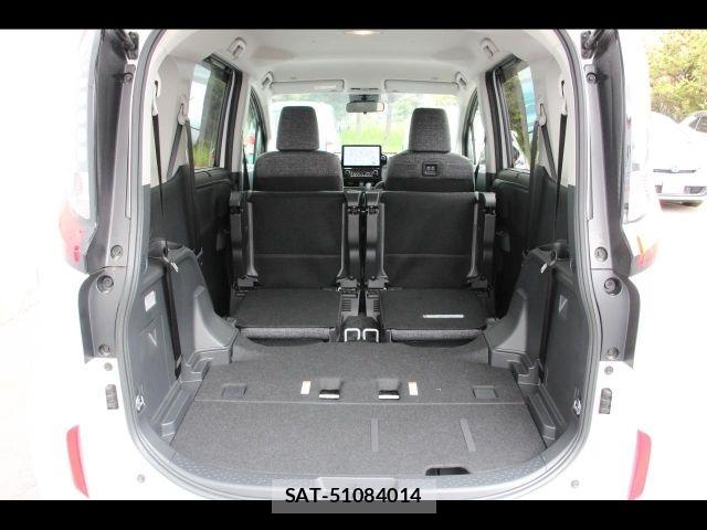 Toyota SIENTA 2024-09 7963776-27
