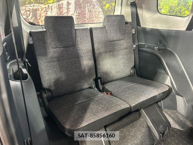 Toyota SIENTA 2023-06 7963772-9