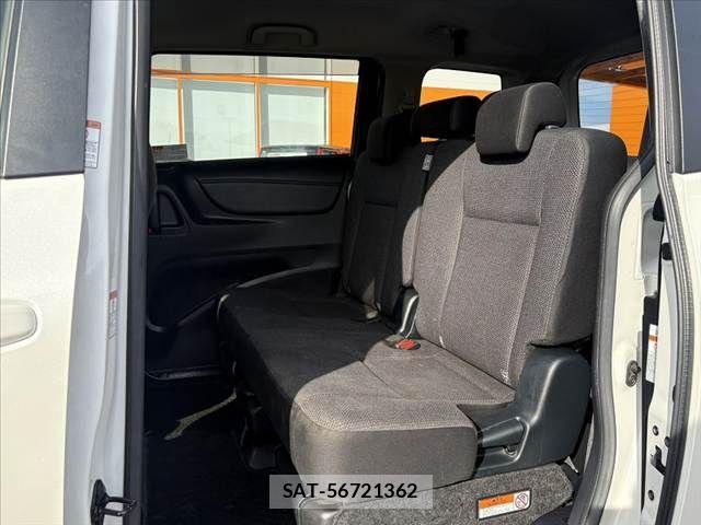 Toyota SIENTA 2019-06 7963782-18