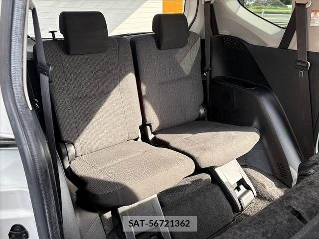 Toyota SIENTA 2019-06 7963782-19