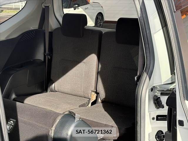 Toyota SIENTA 2019-06 7963782-20