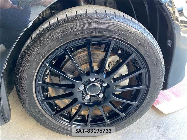Toyota SIENTA 2015-08 7963783-7