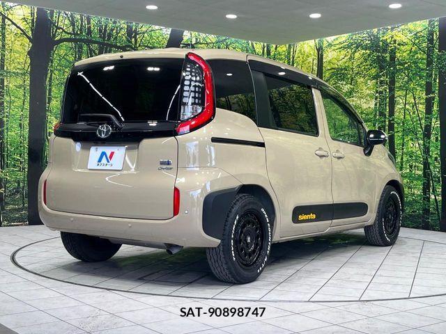 Toyota SIENTA 2023-09 7963773-16