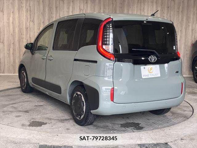 Toyota SIENTA 2023-08 7963777-23