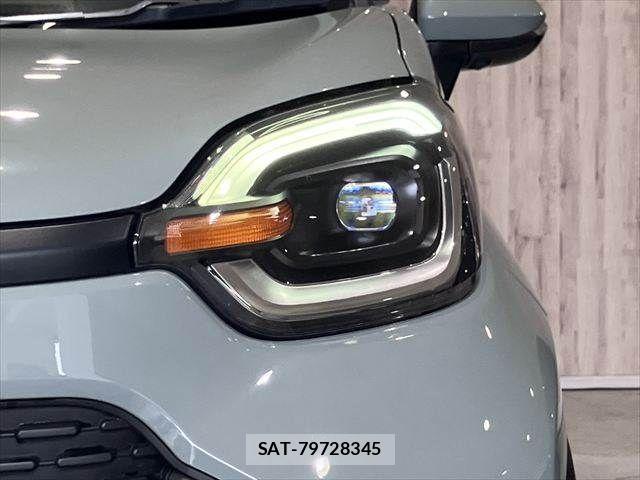 Toyota SIENTA 2023-08 7963777-27